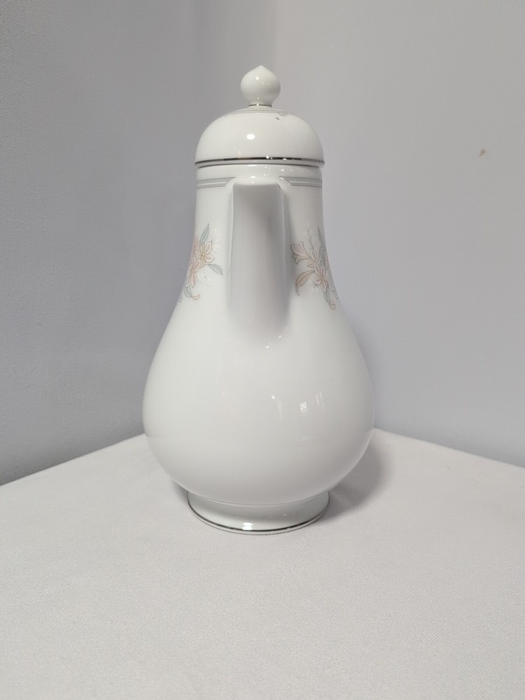 NORITAKE SADLEBROOKE # 3761 COFFEE POT