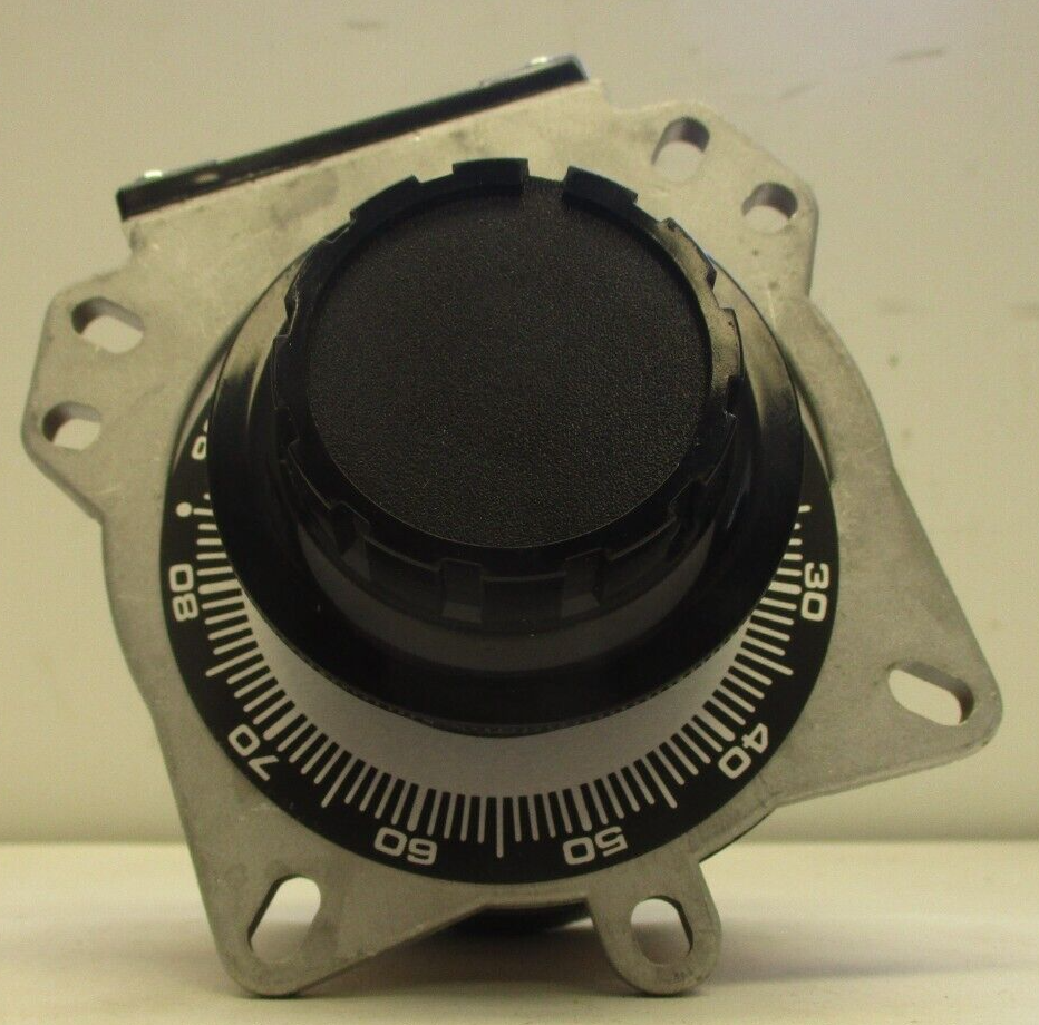 SUPERIOR POWERSTAT VARIABLE TRANSFORMER TYPE:116CU INPUT 120V OUTPUT 0-140V 10A