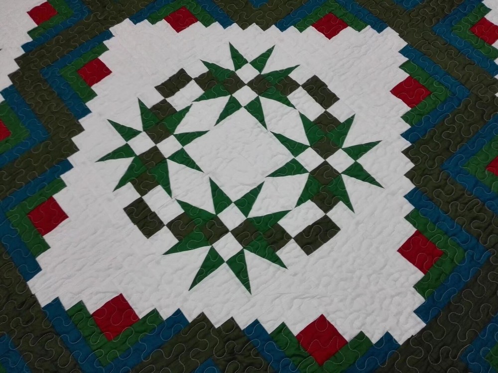 Queen size Machine pieced and quilt complete Quilt#098