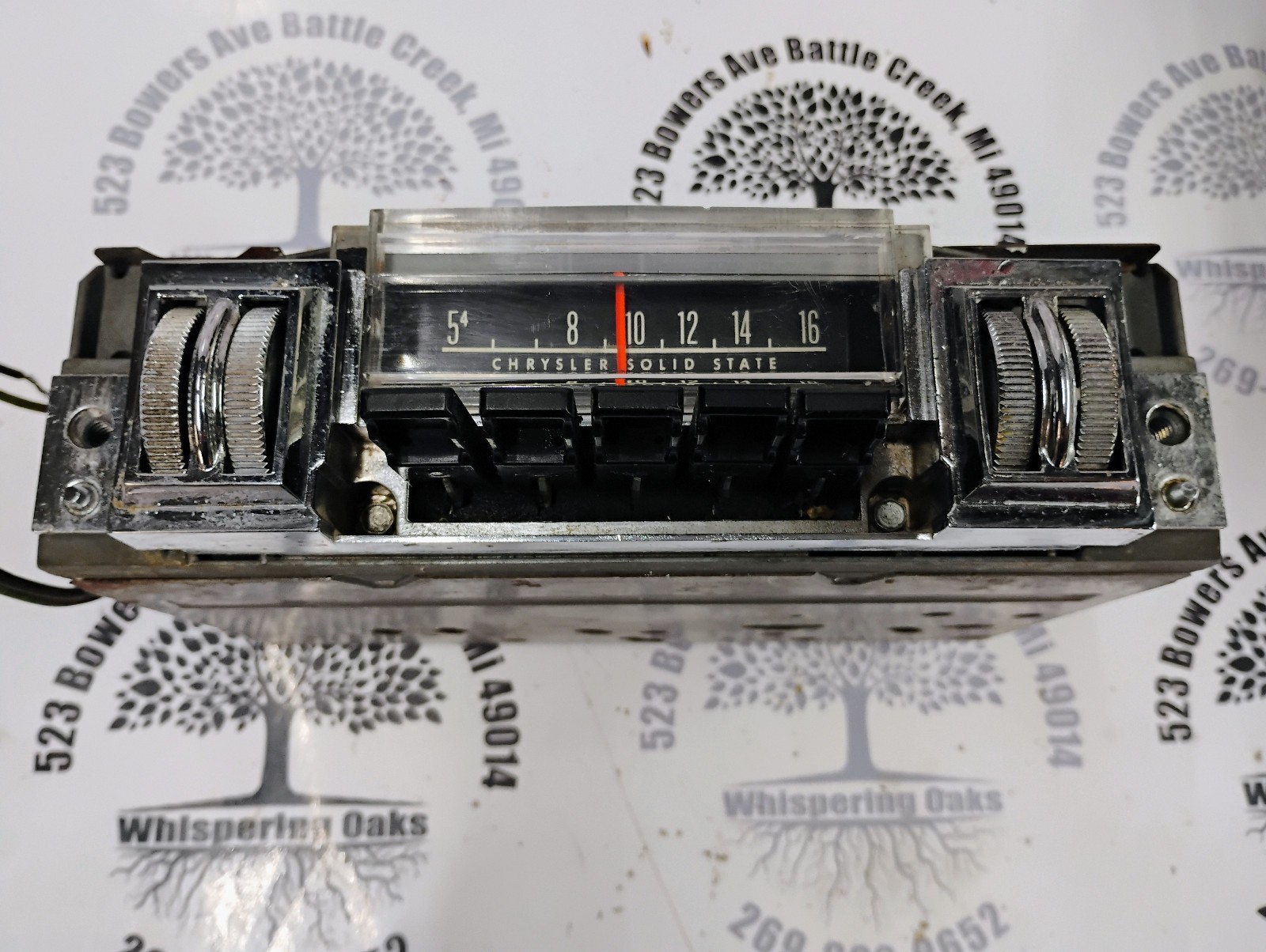 1968-1969 Dodge/ Chrysler Solid State Thumb Wheel AM Radio 2884-631