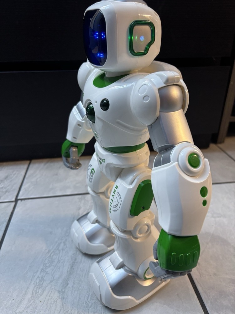 1088 Ruko Smart Programmable RC Robot Voice Control, No Remote Control