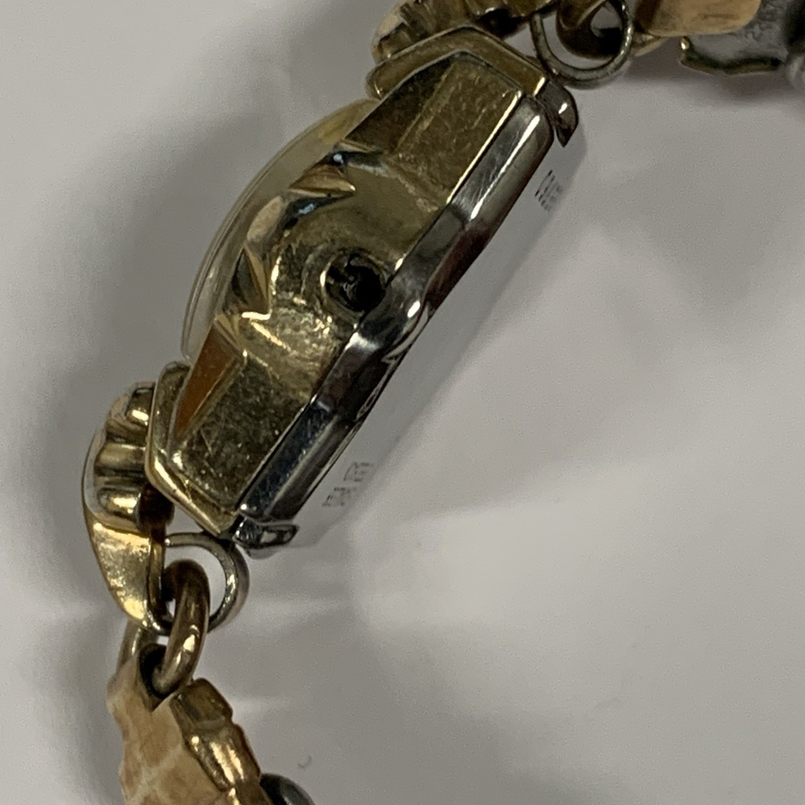 Vintage MEPA 17 Jewels Gold Bronze Toned Wrist Watch Ladies Womens Vtg