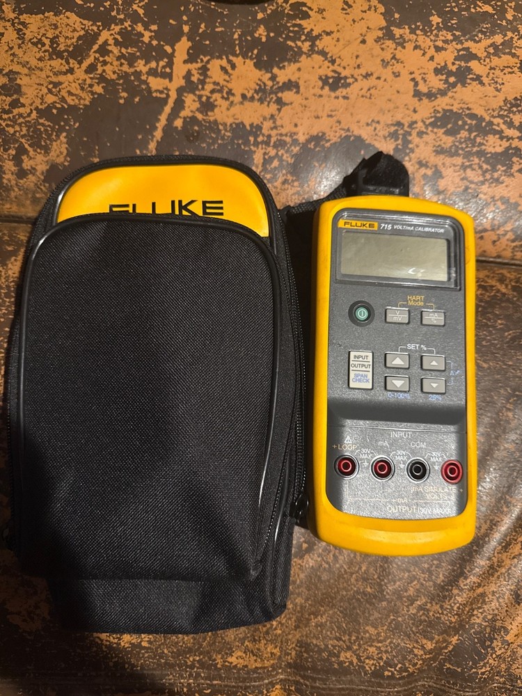 Fluke 715 Volt/mA Loop Calibrator SHIPS FAST