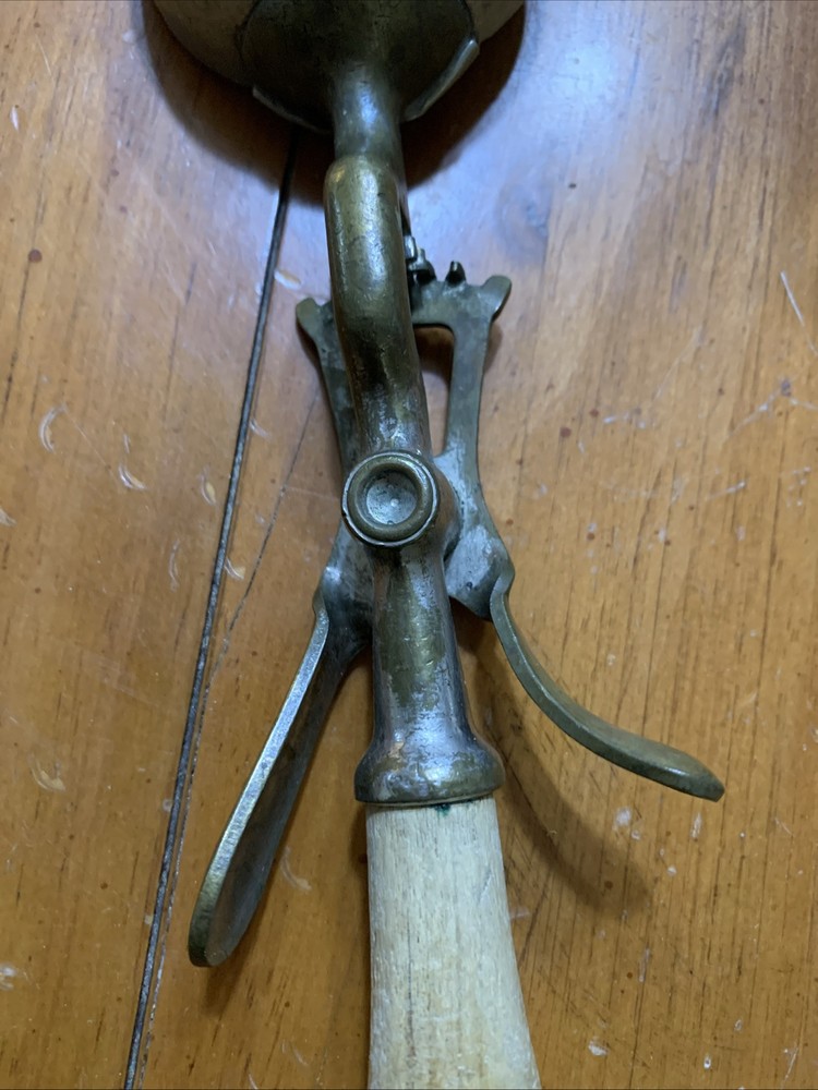 Vintage Dover Mfg. #12 Scoop