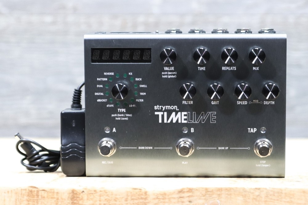 Strymon TimeLine Multidimensional Delay 12 Delay Machines Effect Pedal w/Box
