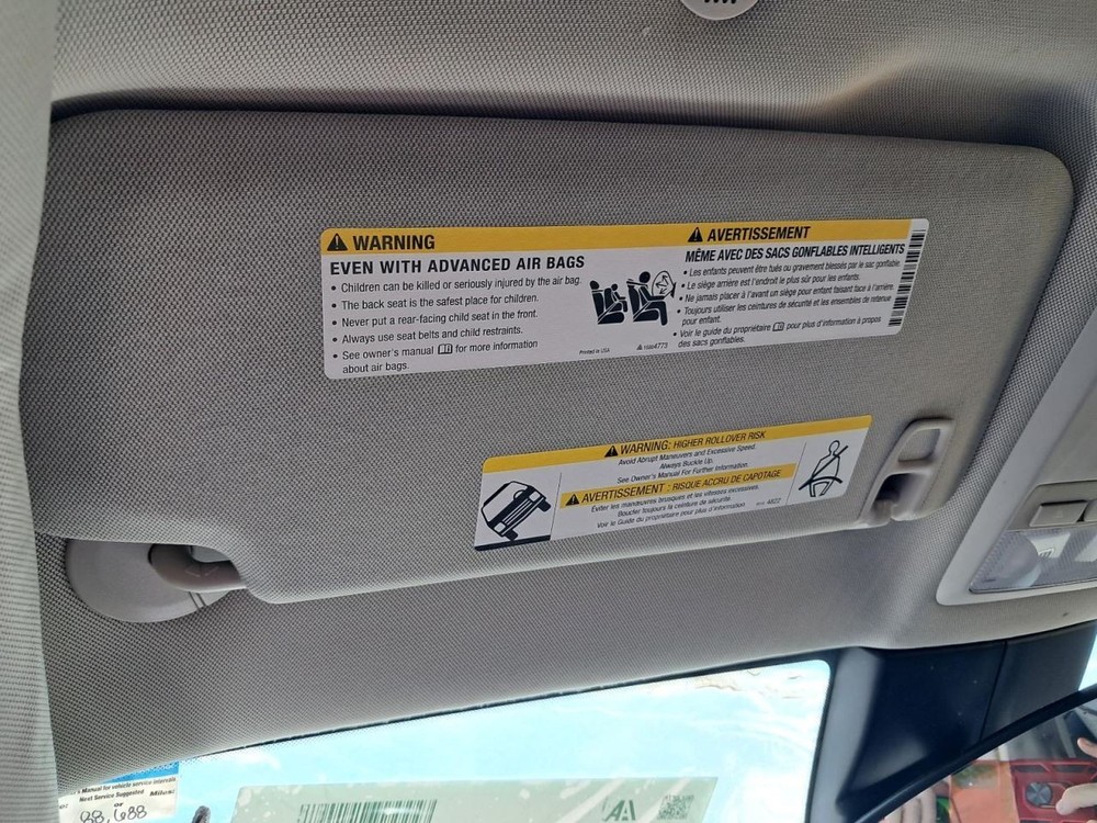 ENCORE 2018 Glove Box 4737303