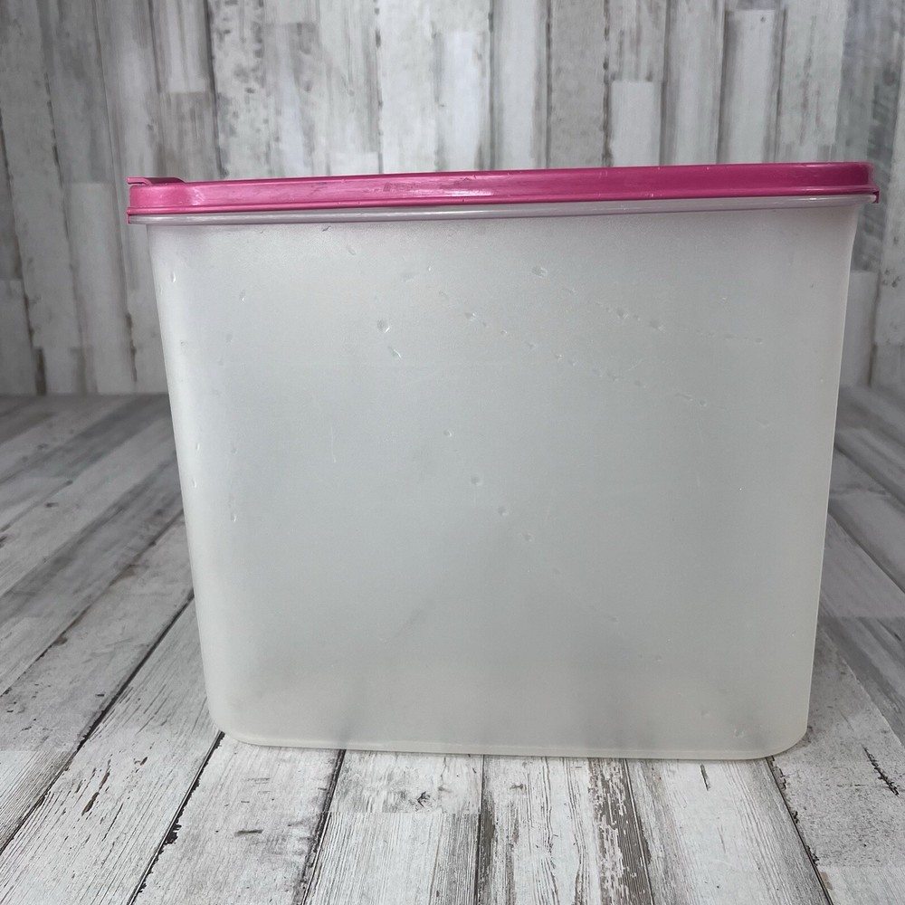 Tupperware Modular Mates Super Oval #4 Storage Container Pink