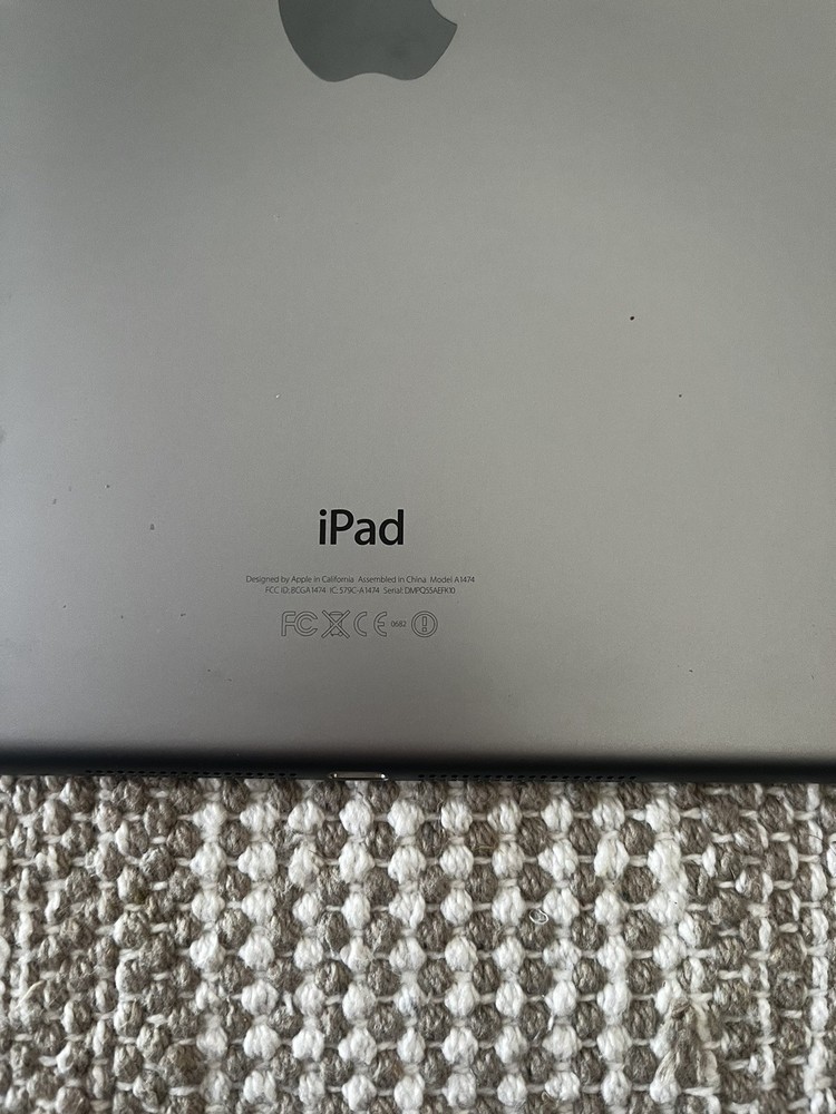 iPad First Generation A1474