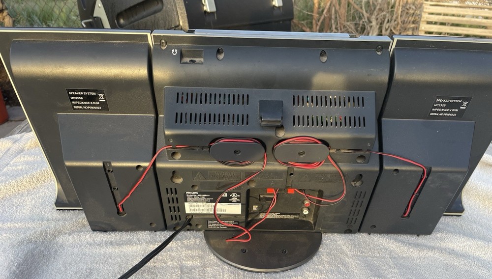 PHILIPS MC235B Micro System CD Player W/ SPEAKERS