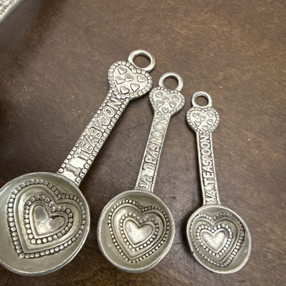Ganz 4 Pc Measuring Spoon Set Hearts