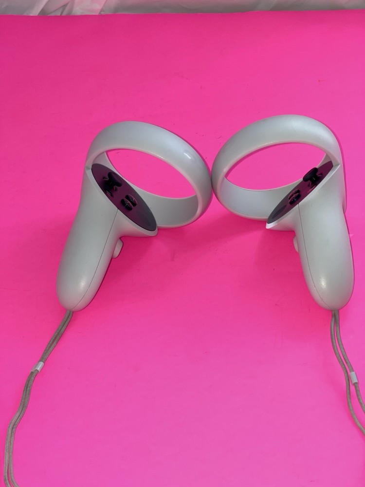 Meta Oculus Quest 2 Controllers Pair - Good Condition