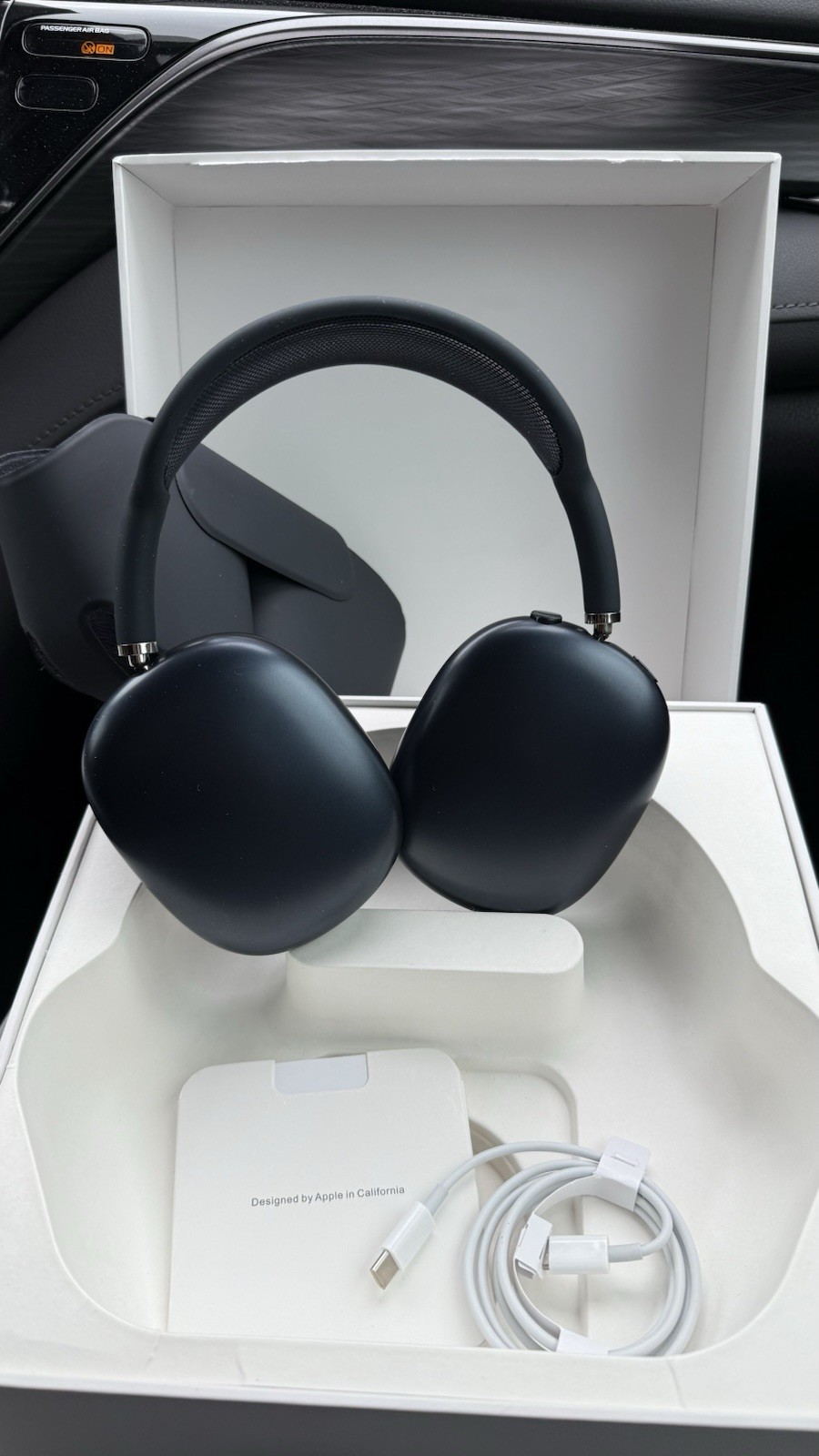 Apple - AirPods max usb-c, Black colour, Brand new sealed box