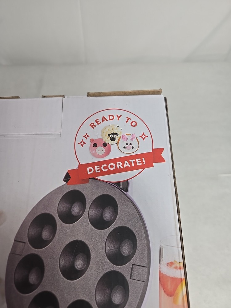 New Dash Express Mini Cupcake Maker Make 9 Mini Cupcakes