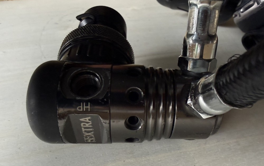 DGX Xtra Sidemount Regulator Set