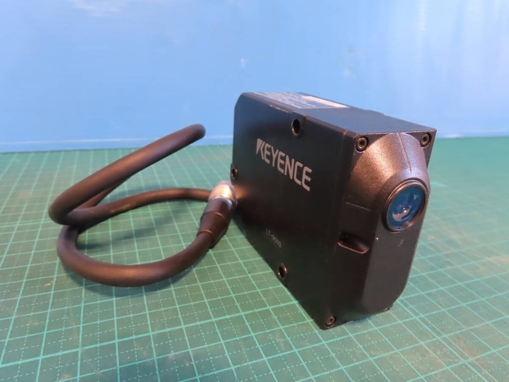 KEYENCE LT-9010 Confocal Laser Displacement Sensor