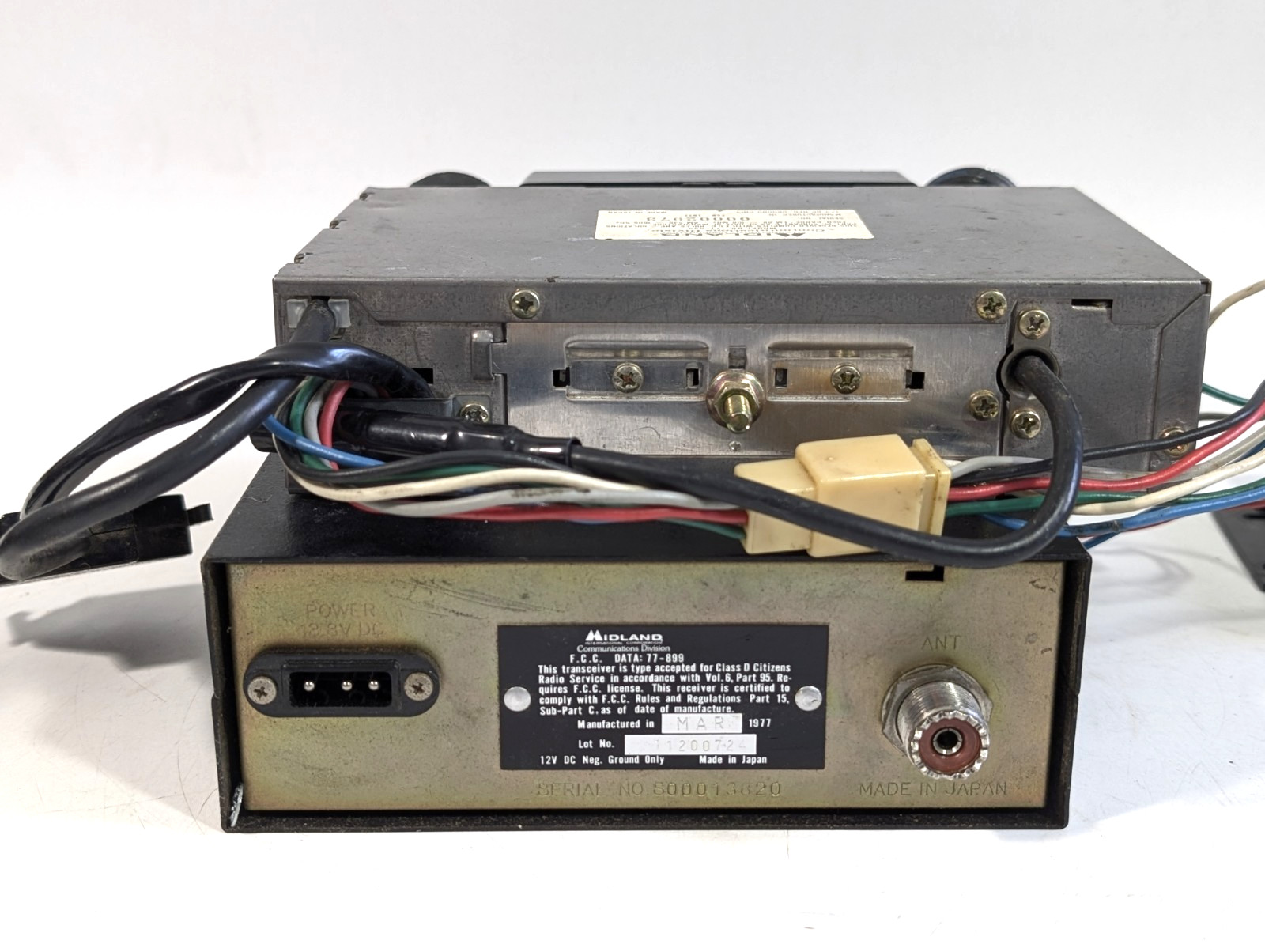 Midland 1977 AM/FM CB Radio In-Dash Combination w Wiring CW McCall Vintage