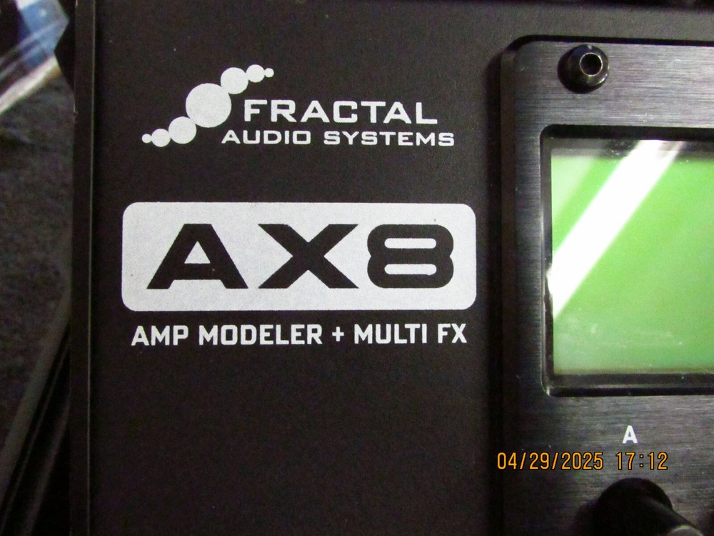 Fractal Audio Systems AX8 Amp Modeler/Multi-FX Processor - Black
