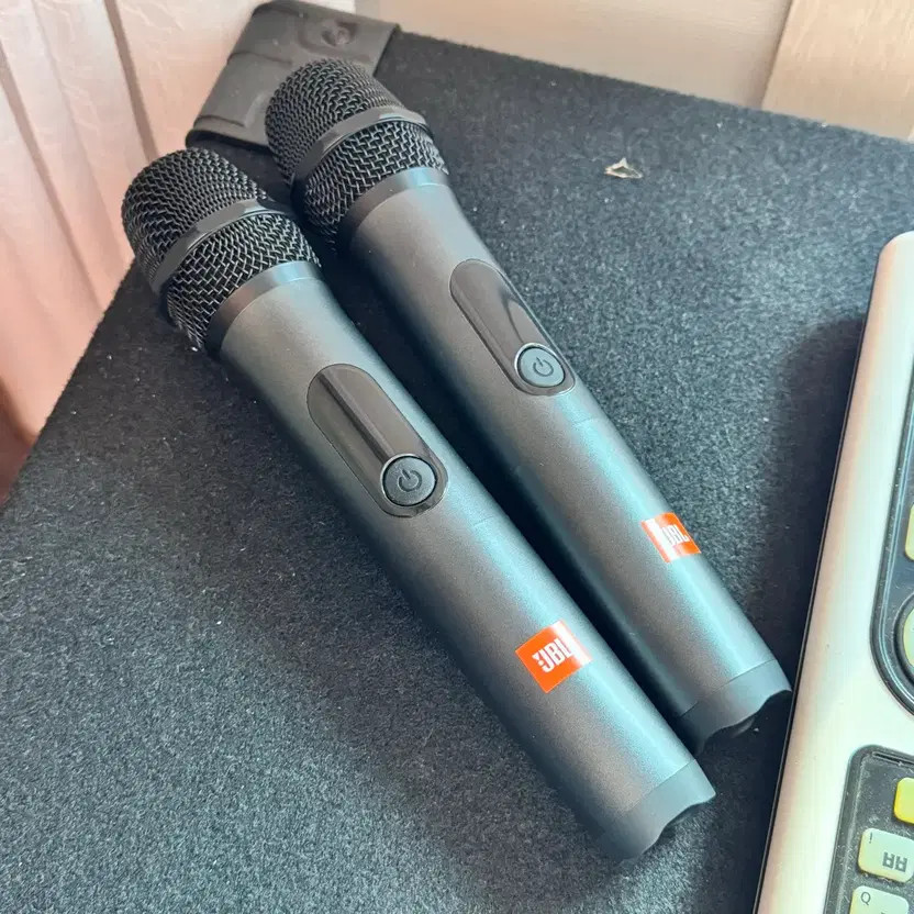 Wireless Karaoke Microphone Set with JBL Microphones & Mirror Light