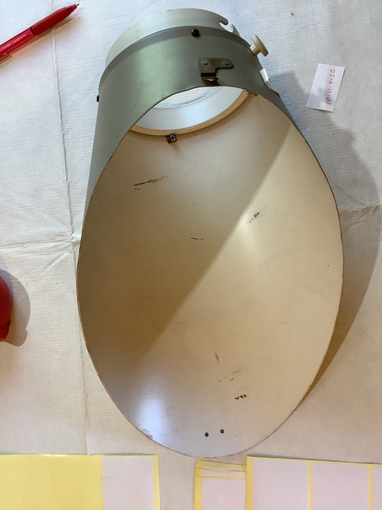 Elinchrom 8”  Bonnet Reflector