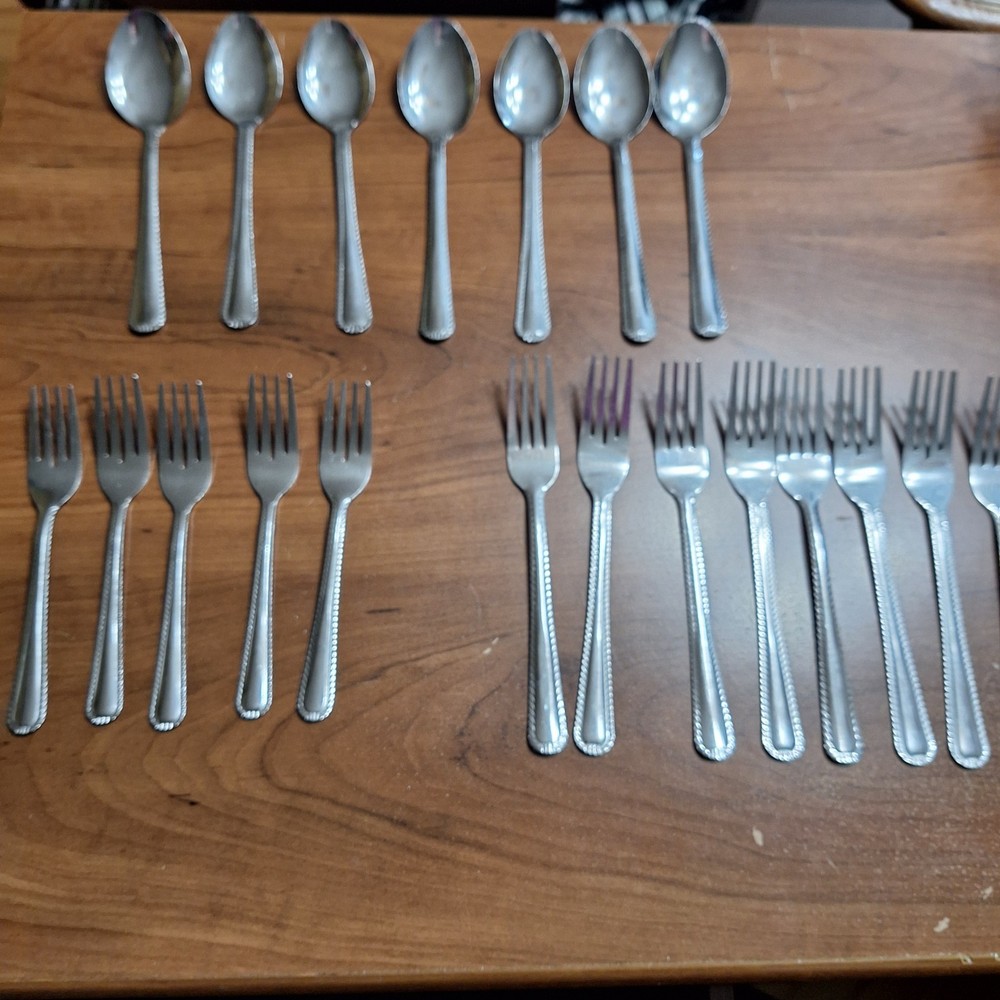 Stainless China Flatware Silverware - 44pc - Unbranded