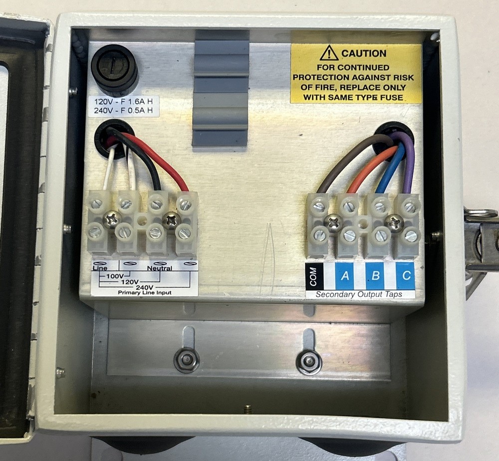 PELCO,WCS1-4,SECURITY CAMERA POWER SUPPLY