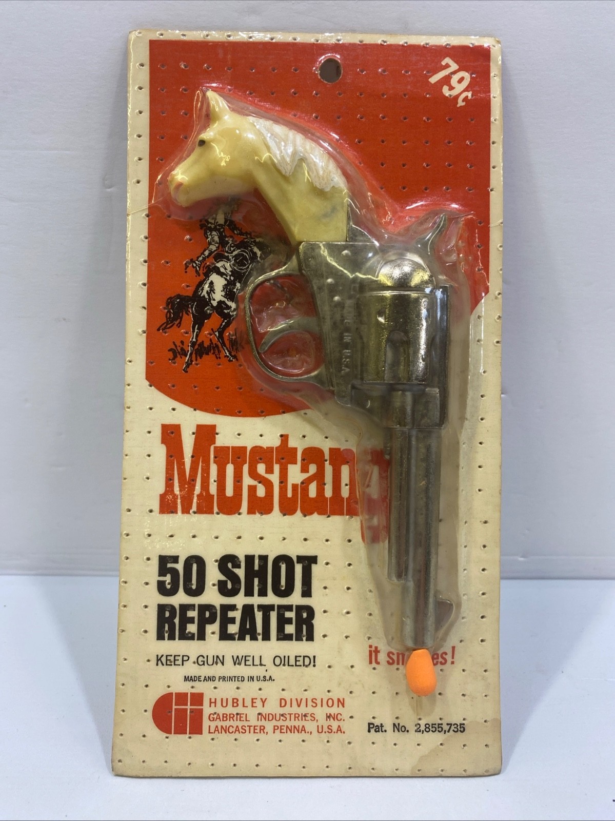Vintage 60s Hubley Mustang 50 Shot Repeater it smokes ! New On Card