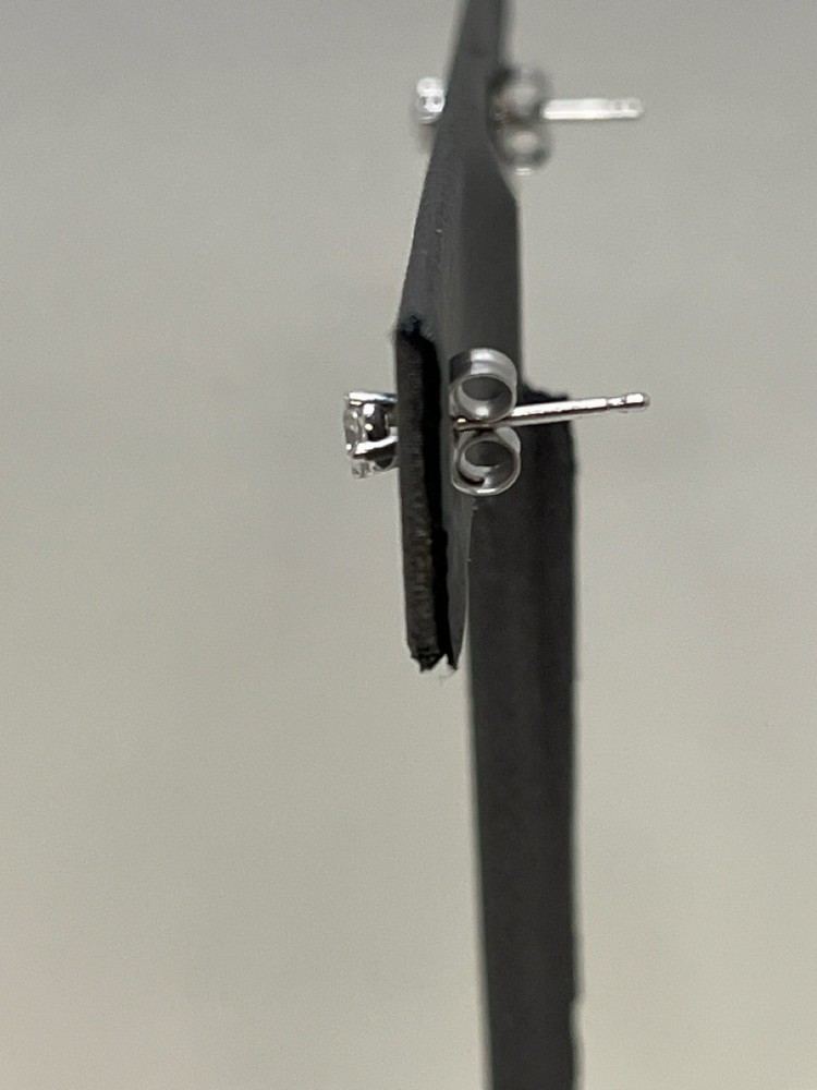 14K Gold-Diamond Studs (G69006847)