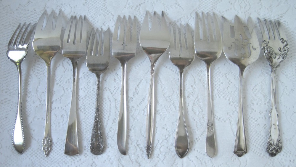 VINTAGE CRAFT GRADE SILVER PLATE Serving Pieces