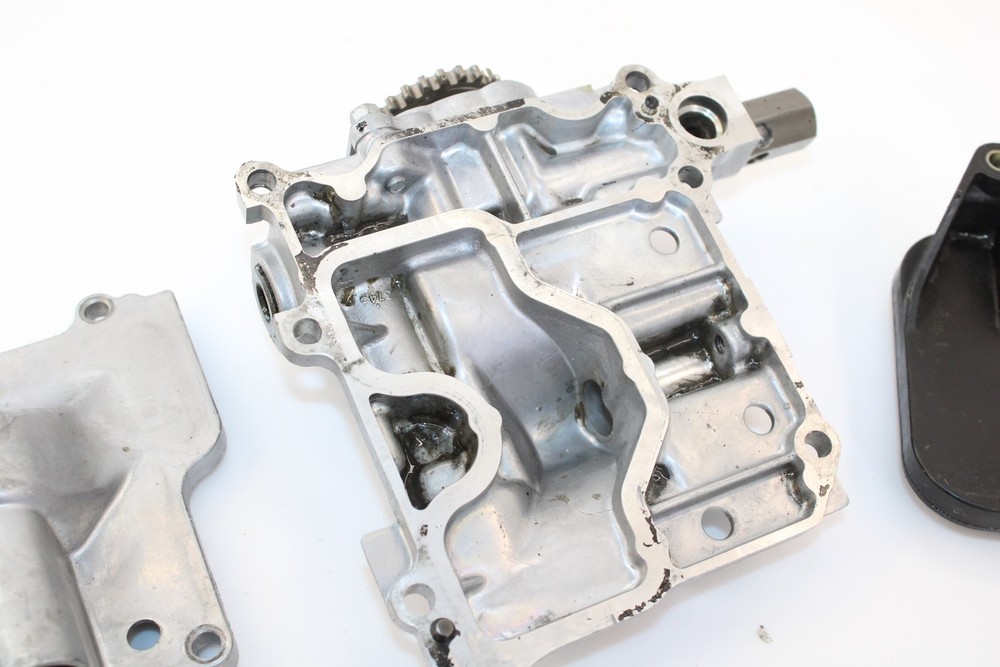 07-15 STX15F ENGINE MOTOR OIL PUMP