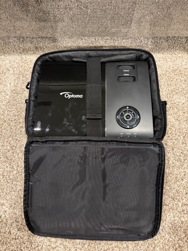 Optoma Technology EP761 DLP Multimedia Projector