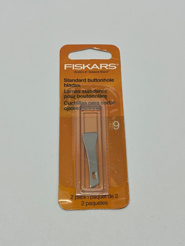 Fiskars 164040-1001 Standard #9 Buttonhole Replacement Blades, 2 Pack