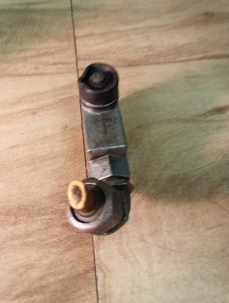 Honeywell Micro Switch DTE6-2RN 845 W/3/8 Fitting Attached