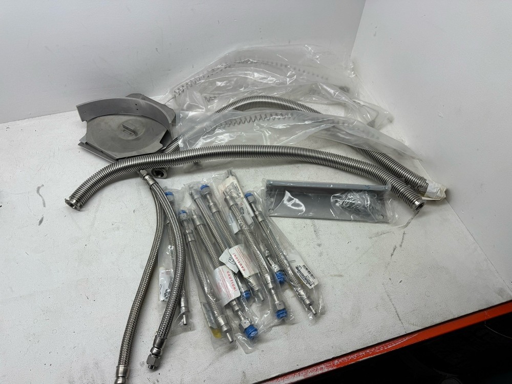 CVT UHV TPD System Temperature Programmed Desorption Vacuum Chamber