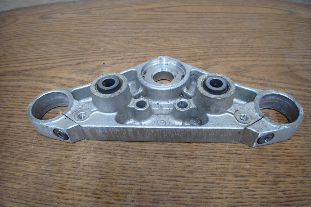 2005 HONDA VT750CD TRIPLE TREE UPPER CLAMP