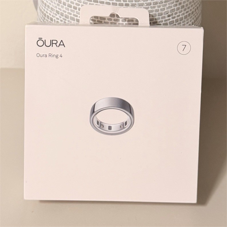 Oura Ring 4 Silver - Size 7