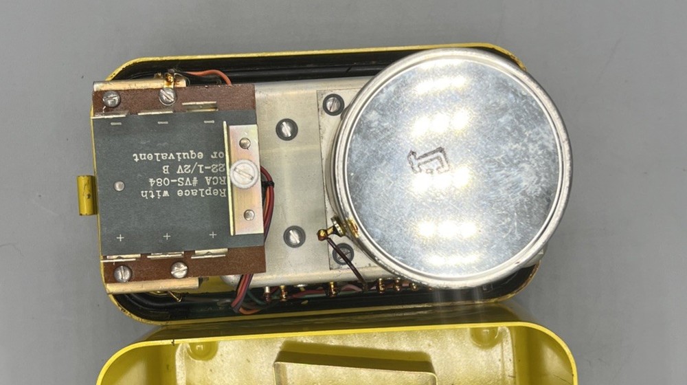 Vintage Radiological Survey Meter Model Jordan Model 710 No Battery, Untested