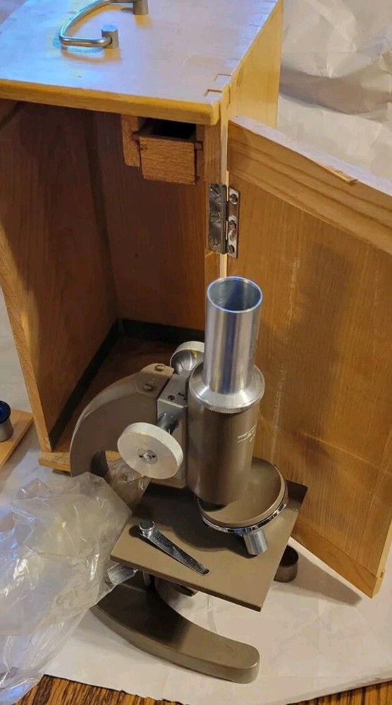 Vintage Microscope Tecnar 900x