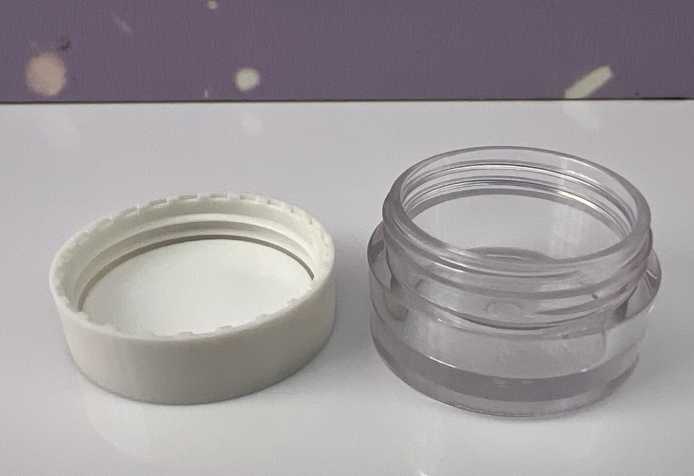 Clinique Empty Makeup Sample Plastic Small Container Dramming Jars Case Of 50