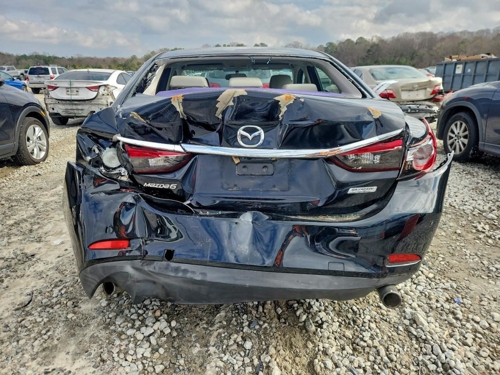 6 2014 Glove Box 4936422