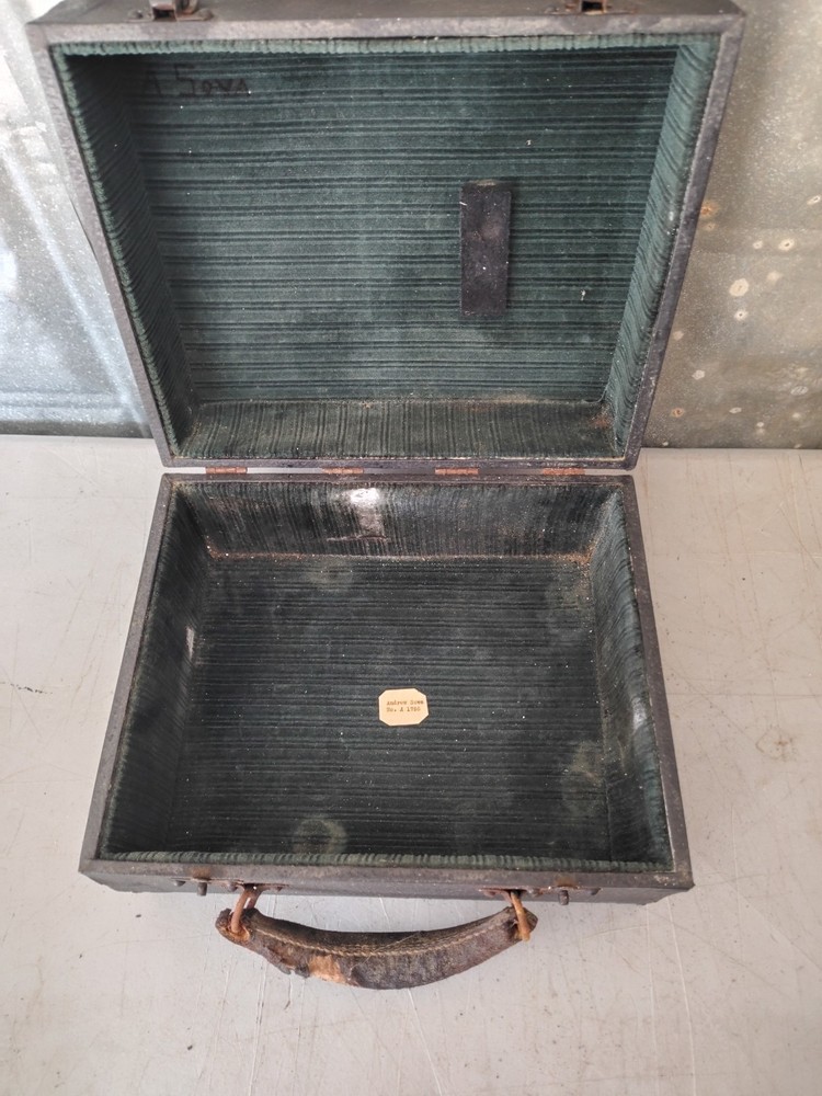 ANTIQUE STENOTYPE TYPING MACHINE WITH CASE BOOK COR