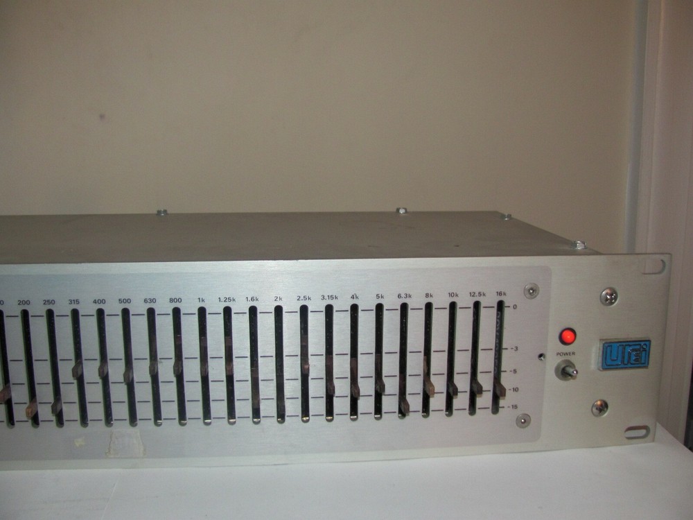 UREI 539 One Third Band Equalizer