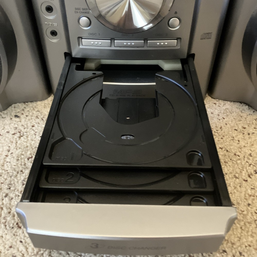 Sony MHC-EC70 Mini HIFI Component Stereo System 3CD Changer w/ Remote - Tested