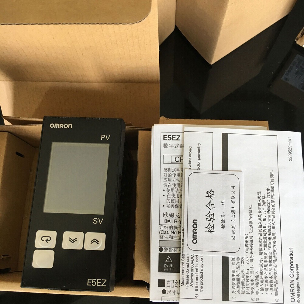 Omron E5EZ-Q3MT Temperature Controller One New E5EZQ3MT Free Shipping
