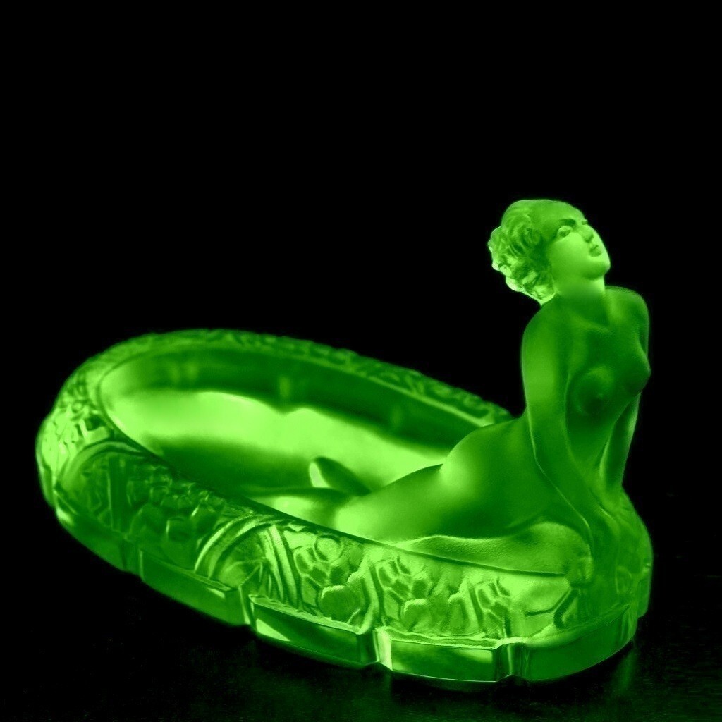 Art Deco Sculpture Blue Vaseline Glass Bowl 1930' H.Hoffmann by Lalique