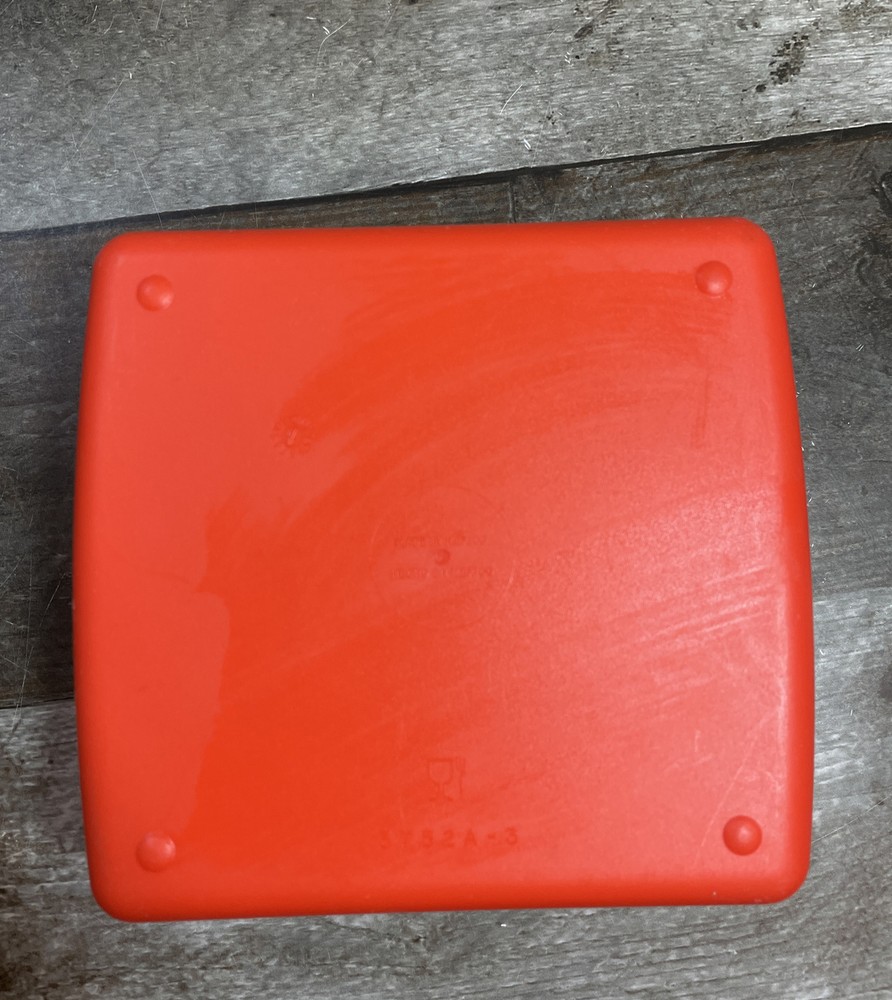 TUPPERWARE Hologram Dinosaurs Hinged Sandwich Keeper Container Orange