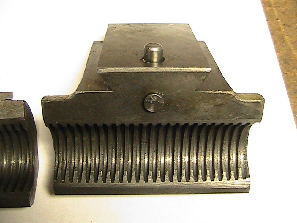 Hardinge HLV-H Half Nuts