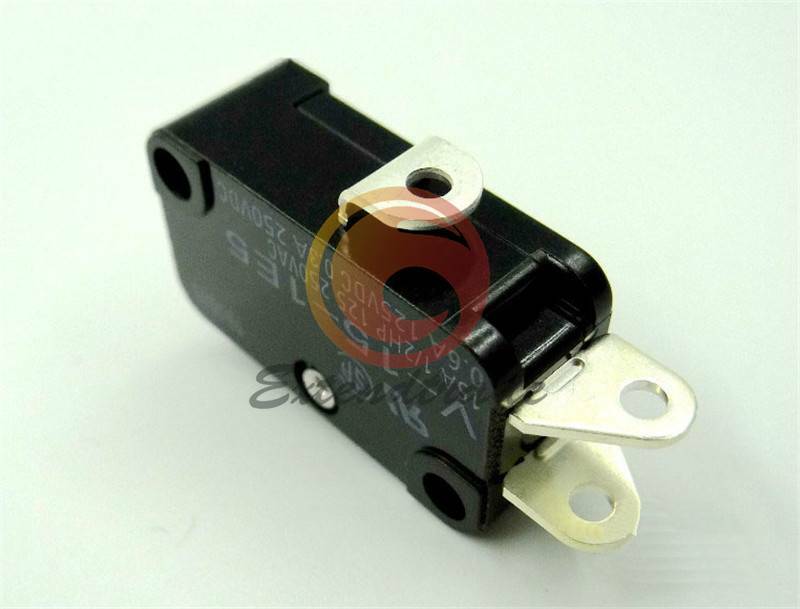 1PCS Omron V-15-1E5 Micro switch NEW