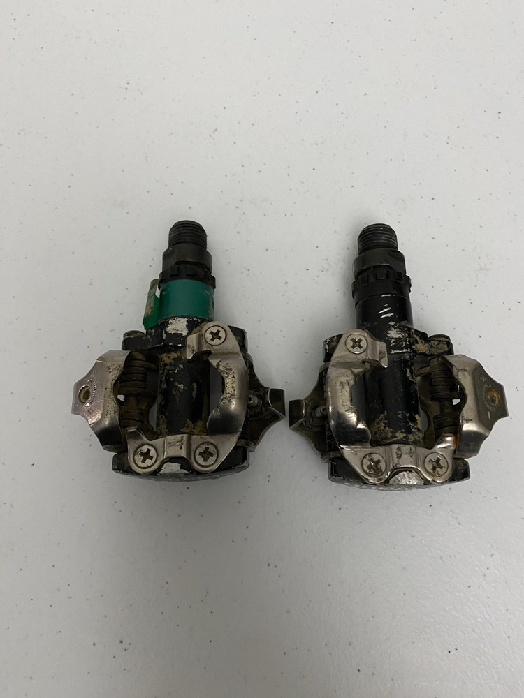 Shimano PD-M520 Double-Sided SPD Clipless Pedals