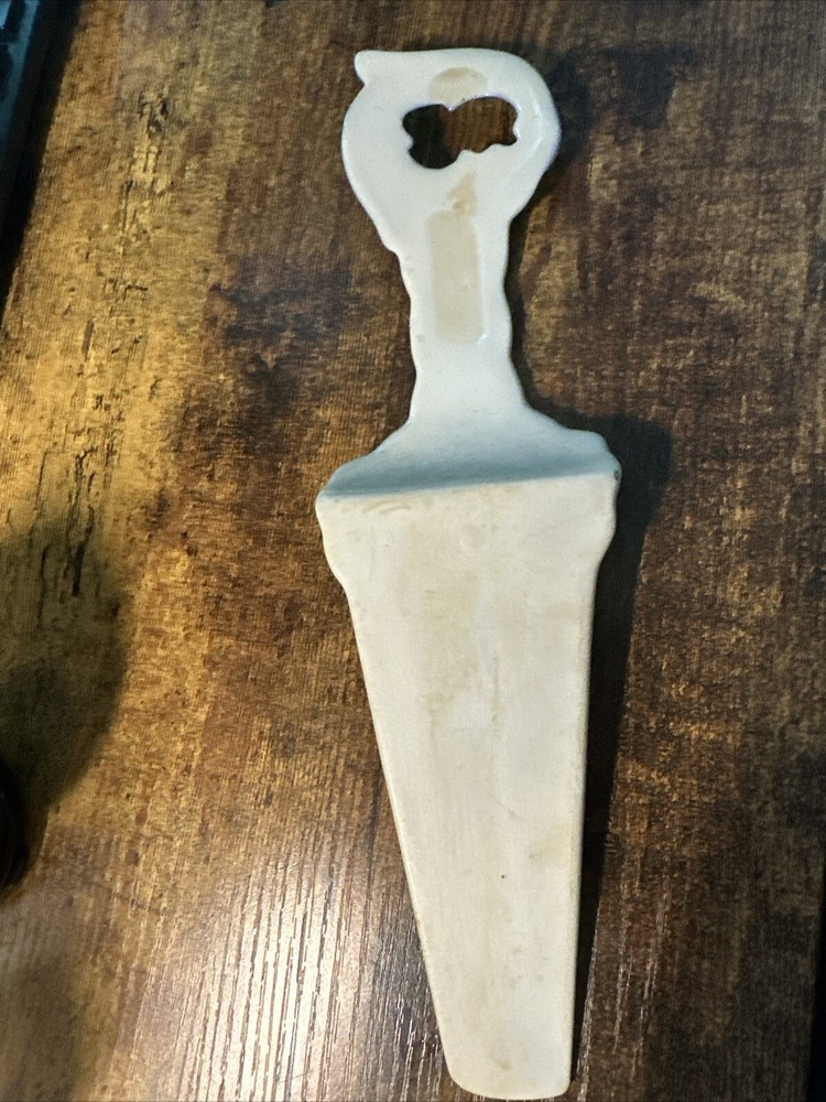 Vintage Blue And White Flower Cake Server