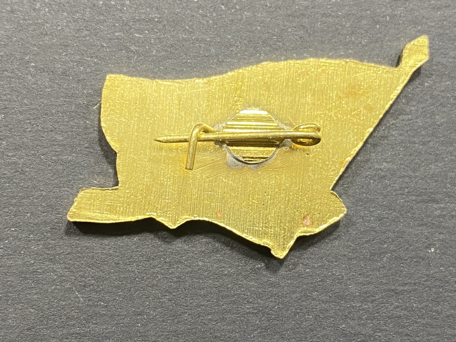 ALBANIA PIN-GLORY TO ENVER HOXHA -COMUNISM TIME-1986